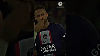 Ela falou para a amiga que o neymar e melhor