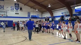 Bluestreaks are the winners of the 2022 Regional JH Girls Basketball tournament!