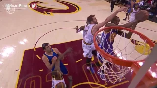 LeBron James Kevin Durant Arguing Game 4 Warriors vs Cavaliers 2017 NBA Finals