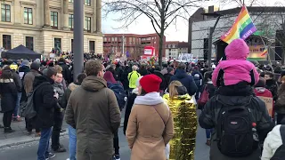 Braunschweig‘ da AfD kongresi protesto ediliyor