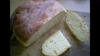 Домашний белый хлеб на сыворотке.