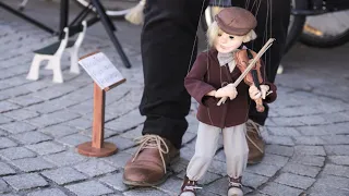 Marionnette à fils Le violonniste. Sur les quais de Montreux