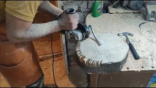 The steps of making ancient style wooden bowls