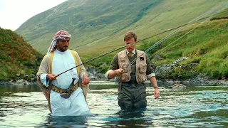 Богатый араб захотел на рыбалку и заказал, чтобы ему создали в пустыне озеро с лососем за $70000000