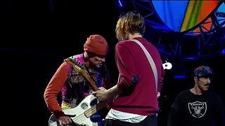 Red Hot Chili Peppers - Dark Necessities (Live at T in the Park, 10/07/2016)