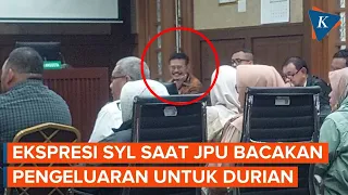 Momen SYL Tertawa Saat Jaksa Bacakan Pengeluaran Kementan Capai Ratusan Juta untuk Durian