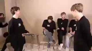 when jimin give suga award to being normal V fell down from stool laughing 😁 🤣😂😳#bts #jin #jk #jimin