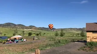 Three Injured After Hot Air Balloon Crashes in Colorado State Park