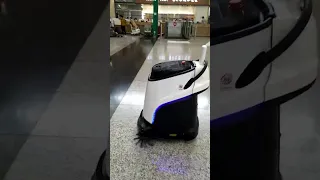 The Amazing Robot Cleaner #robot #vacuum #cleaner  #cleaning #youtubeshorts #trending