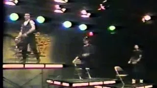 Madonna LIVE 1983 Borderline [The dance show]