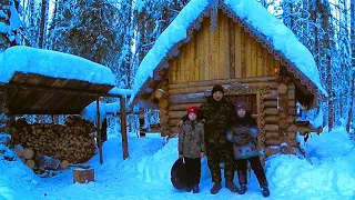 СЧАСТЛИВЫЕ ДЕТИ, что может быть важнее. Ремонт букса в лесу на коленке. Черная рыба, черного озера,