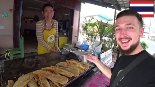 We Found The BEST Coconut Pancakes In Thailand 🇹🇭