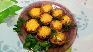 Фаршированные  шампиньоны  в духовке с сыром. Stuffed champignons in the oven with cheese.