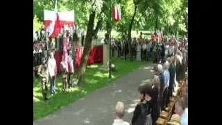 Pod pomnikiem rtm  Pileckiego  25 maja 2014 r -Park Jordana w Krakowie