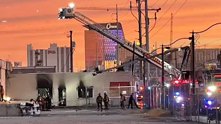 Abandoned building goes up in flames in Arts District