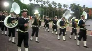 Desfile banda de musicos de la Armada Nacional