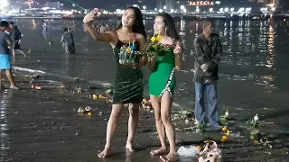 pattaya beach road(girls scenes)  loy krathong festival 22 nov