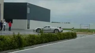 Porsche Carrera GT Drift in the rain