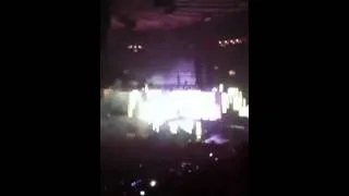 Swedish House Mafia Madison Square Garden 12-16-2011(New Swedish house mafia song- GREYHOUND