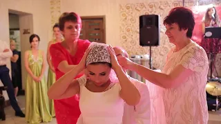 Традиції та обряди  Веду в дім невістку весілля в Хмельницькому музиканти Івано-Франківськ