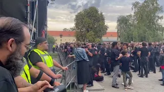 Bauhaus fans wait in Berlin: have they seen the sun?