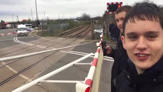 Great Northern Terrace Level Crossing (Lincoln) Saturday 28.10.2017