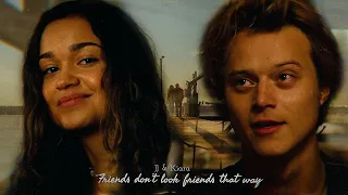 JJ and KIARA - friends don' t look at friends that way (outer banks + season 2)