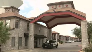 Man with zip ties on wrists tells police he was robbed at West side motel