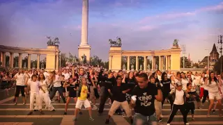 Biggest Jackson flash mob in Europe 2011 Budapest, Hungary HD, Broadcast quality