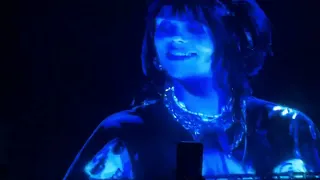 Lovely- Billie Eilish (live at Coachella)