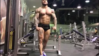 V54 | Russian Bodybuilder posing and Flexing Muscles