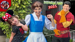 Gastons the Beast, agree Belle? Disneyland Meet & Greets 2021 VLOG