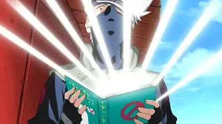 Naruto le regala un libro a Kakashi