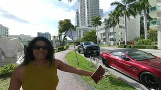 360 (180) VR - Riverwalk boats, Fort Lauderdale, Florida - 4K _ Travel, Storytelling