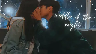 Middle of the Night // Kdrama multicouples [FMV]