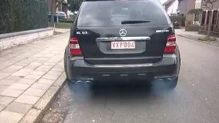 ML 63 AMG Take Off. Crazy Sound from Sport Exhaust lots of smoke