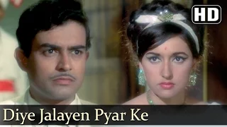 Diye Jalayen Pyar Ke (HD)| Dharti Kahe Pukar ke Songs | Sanjeev Kumar | Nivedita | Jeetendra