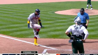 Braves' Ronald Acuña Jr. SMOKES homer, hits the LeBron silencer before touching home plate!