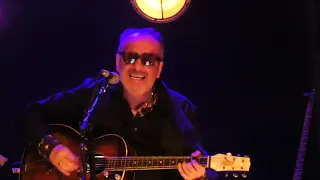 Elvis Costello sings 'Baby, It's You' in honor of Burt Bacharach