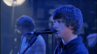 Arctic Monkeys - A Certain Romance @ The Apollo Manchester 2007 - HD 1080p