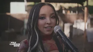 Tinashe Performing on the Kelly Clarkson show