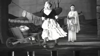 Les enfants du paradis - Marcel Carné (1945) - Natalie and Baptiste pantomime scene