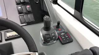 Volvo D4 260hp Joy Stick docking control