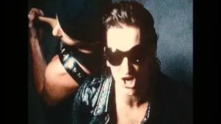 U2: "From the sky down" -- video promozionale