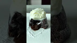Лучший десерт в мире! Готовность 10 минут - шоколадный фондан #рецепт