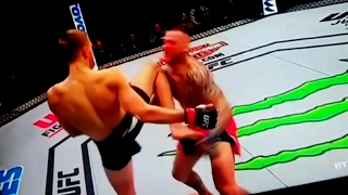 Daniel Hooker Knocks out Ross pearson with knee