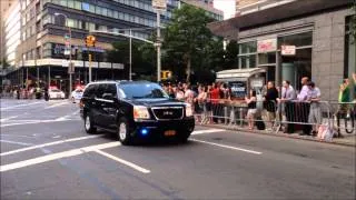 U.S. PRESIDENT BARACK OBAMA & MOTORCADE ON THE UPPER WEST SIDE OF MANHATTAN IN NEW YORK CITY