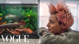 Emma Corrin Stars in an Ode to Lobster Love | Vogue