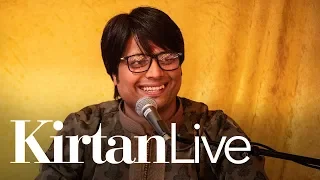 Radha Bol (Live) - Viveak Sharma | Kirtan Sessions
