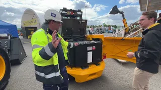 JCB showcase the All-Electric Teletruk and Stage V Wastemaster at Letsrecycle Live 2022